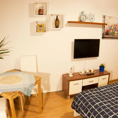 Apartment 99c